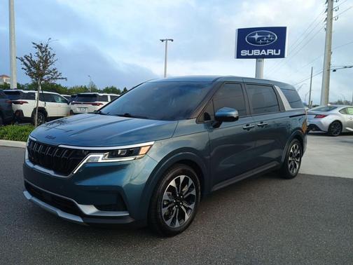 2024 Kia Carnival EX