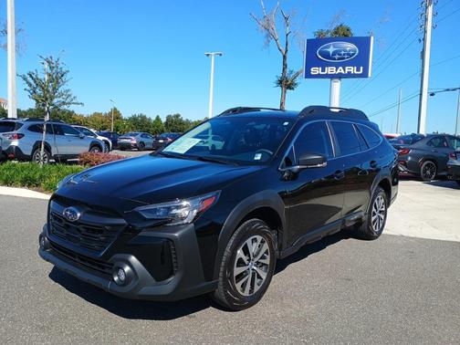 2025 Subaru Outback Base