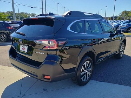 2025 Subaru Outback Base