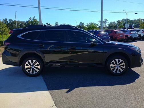 2025 Subaru Outback Base