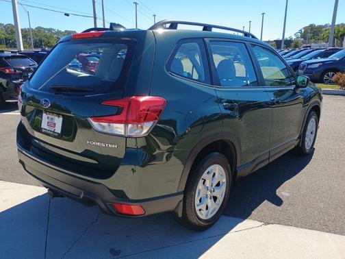 2023 Subaru Forester Base