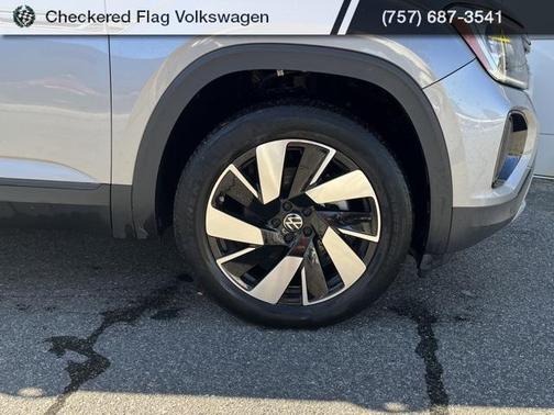 2024 Volkswagen Atlas Cross Sport 2.0T SE w/Technology