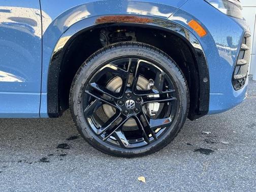 2026 Volkswagen Tiguan 2.0T SE R-Line Black 4MOTION