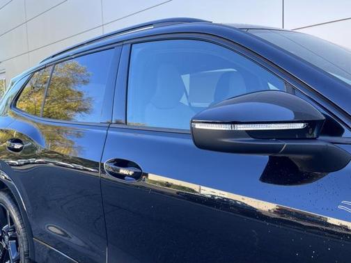 2026 Volkswagen Tiguan 2.0T SE R-Line Black 4MOTION