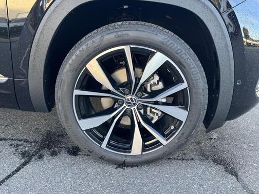 2026 Volkswagen Atlas 2.0T SEL Premium R-Line 4MOTION