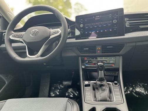 2026 Volkswagen Jetta 1.4T SE