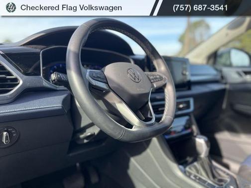 2025 Volkswagen Taos 1.5T SEL