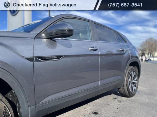 2024 Volkswagen Atlas Cross Sport 2.0T SE