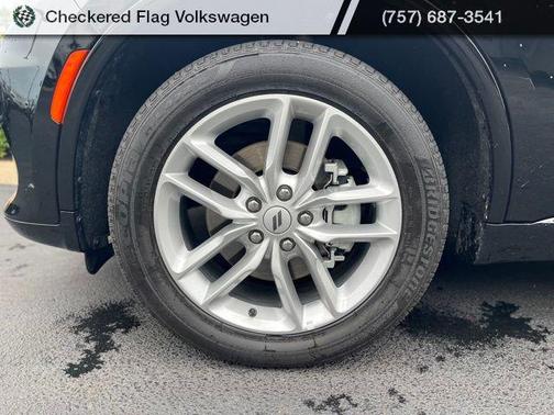 DB Black Clearcoat 2026 Dodge Durango GT