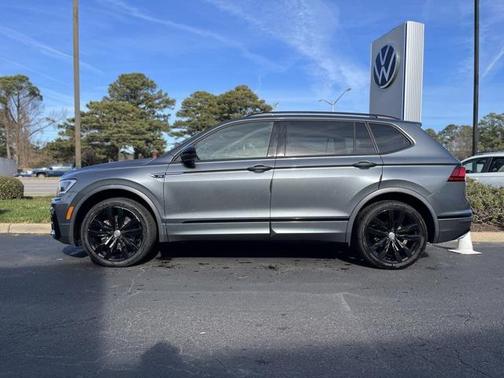 2020 Volkswagen Tiguan 2.0T SE R-Line Black