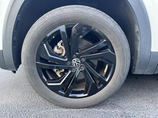 2023 Volkswagen Atlas 3.6L SE w/Technology