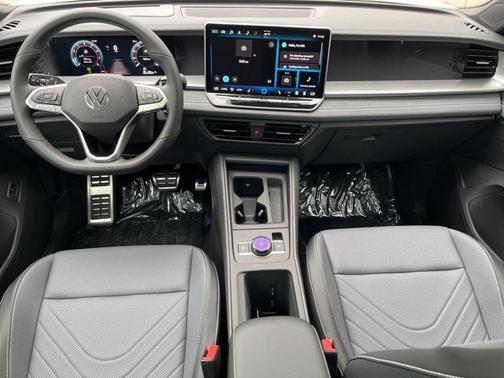 2025 Volkswagen Tiguan 2.0T SE R-Line Black 4MOTION