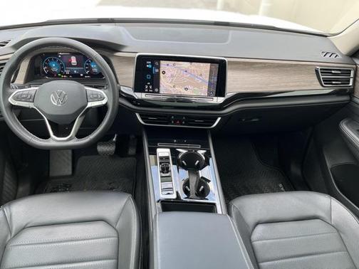 2024 Volkswagen Atlas 2.0T SEL