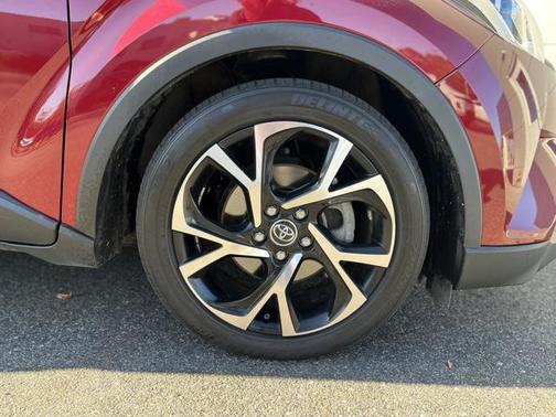 2019 Toyota C-HR XLE