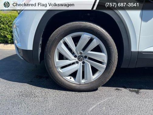 Pure White 2023 Volkswagen Atlas Cross Sport 3.6L V6 SE w/Technology