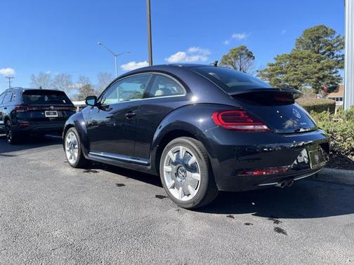 2019 Volkswagen Beetle 2.0T SE