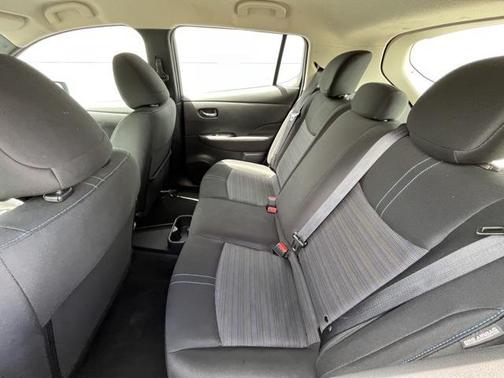 2022 Nissan Leaf S 40 kWh