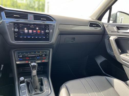 2024 Volkswagen Tiguan 2.0T SE 4MOTION
