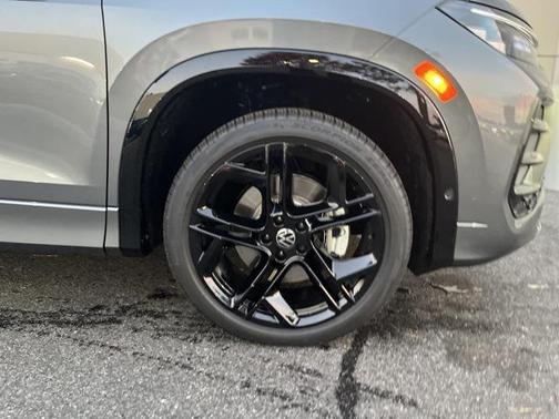 2026 Volkswagen Tiguan 2.0T SE R-Line Black 4MOTION