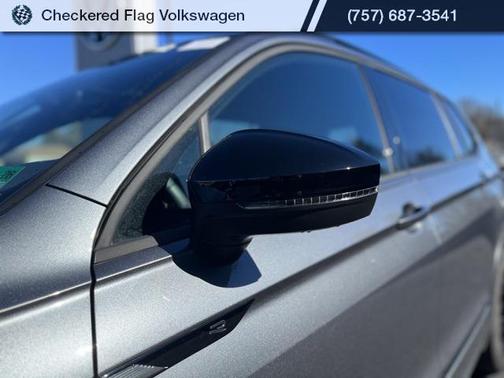 2024 Volkswagen Tiguan 2.0T SE R-Line Black