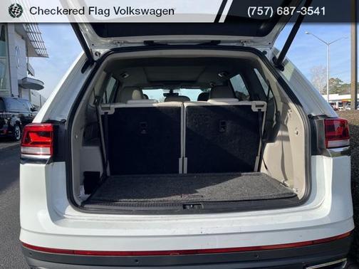 2022 Volkswagen Atlas 3.6L SE w/Technology