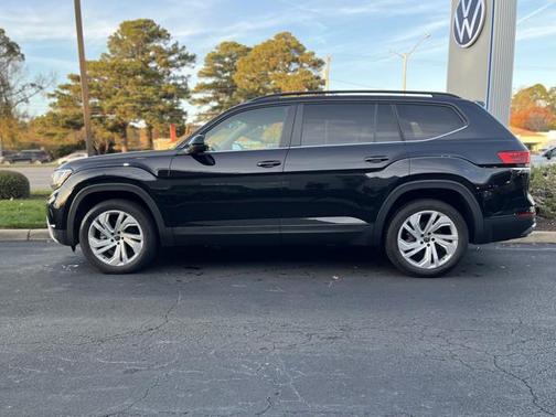 2022 Volkswagen Atlas 2.0T SE w/Technology
