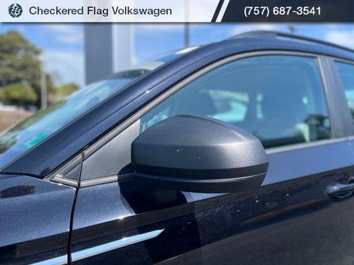 Deep Black 2024 Volkswagen Taos 1.5T S