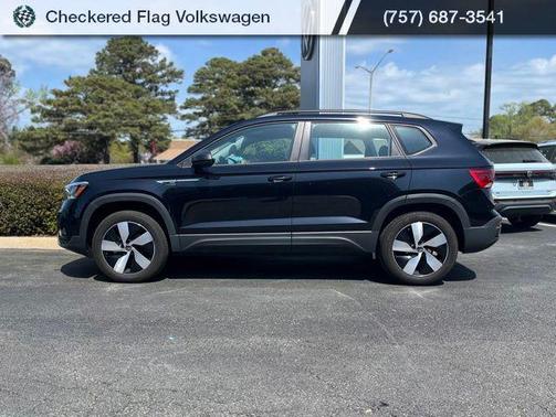 Deep Black 2024 Volkswagen Taos 1.5T S