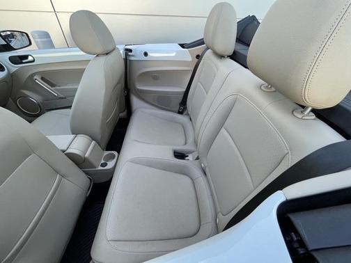 2019 Volkswagen Beetle 2.0T S