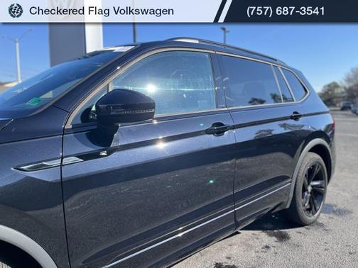 2023 Volkswagen Tiguan 2.0T SE R-Line Black
