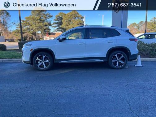 White 2026 Volkswagen Tiguan 2.0T SE 4MOTION