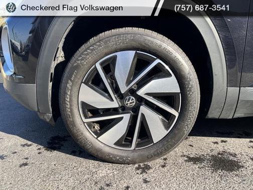 2025 Volkswagen Atlas 2.0T SE w/Technology 4MOTION