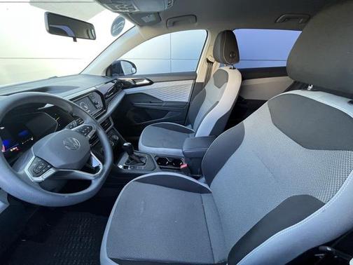 2022 Volkswagen Taos 1.5T S