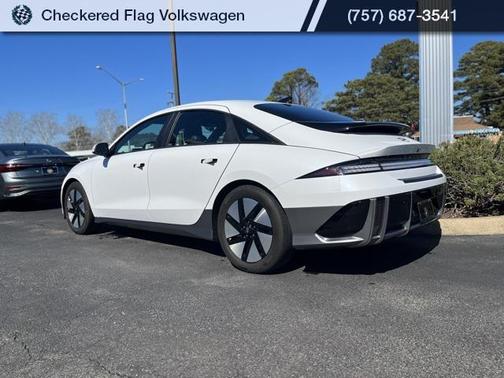 2024 Hyundai IONIQ 6 SE