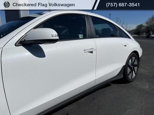 2024 Hyundai IONIQ 6 SE