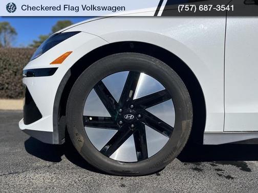 2024 Hyundai IONIQ 6 SE