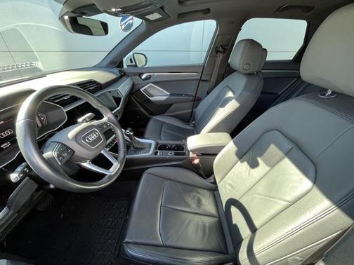 2021 Audi Q3 45 S line Premium