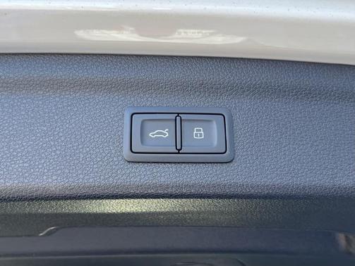 2021 Audi Q3 45 S line Premium