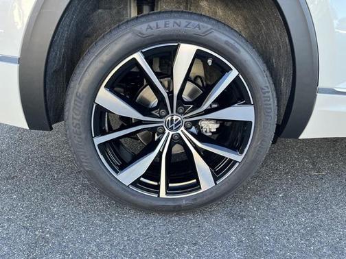 2026 Volkswagen Atlas 2.0T SEL Premium R-Line 4MOTION