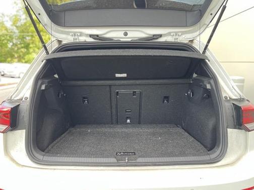 2022 Volkswagen Golf GTI 2.0T S DSG