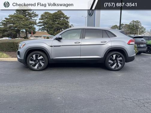 2024 Volkswagen Atlas Cross Sport 2.0T SE w/Technology 4MOTION