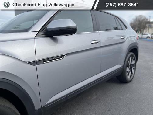 2024 Volkswagen Atlas Cross Sport 2.0T SE w/Technology 4MOTION