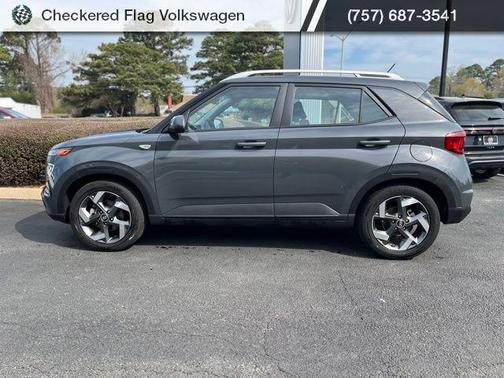 Ecotronic Gray 2023 Hyundai VENUE SEL