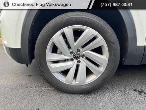 2022 Volkswagen Atlas Cross Sport 3.6L V6 SE w/Technology