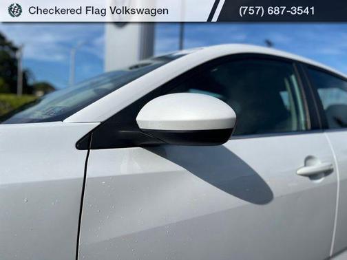 Aspen White Tricoat 2024 Nissan Sentra SV