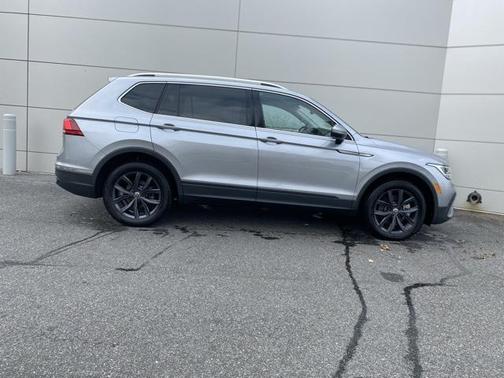 2024 Volkswagen Tiguan 2.0T SE 4MOTION