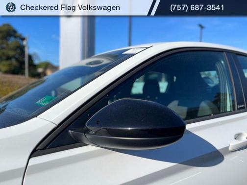 Pure White 2025 Volkswagen Jetta 1.5T Sport