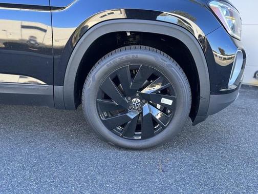 2026 Volkswagen Atlas 2.0T SE w/Technology 4MOTION