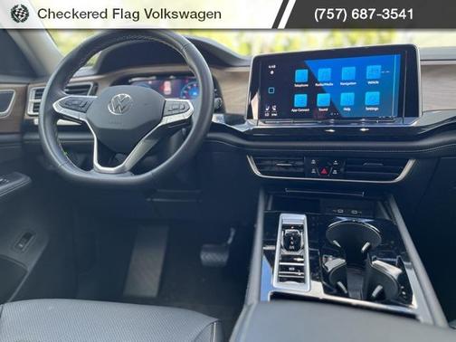 2025 Volkswagen Atlas 2.0T SE w/Technology 4MOTION