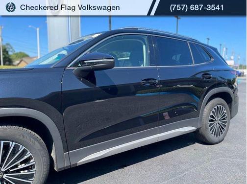 Deep Black Pearl 2026 Volkswagen Tiguan 2.0T S